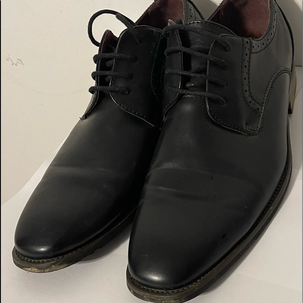 Mario Lopez dress shoes